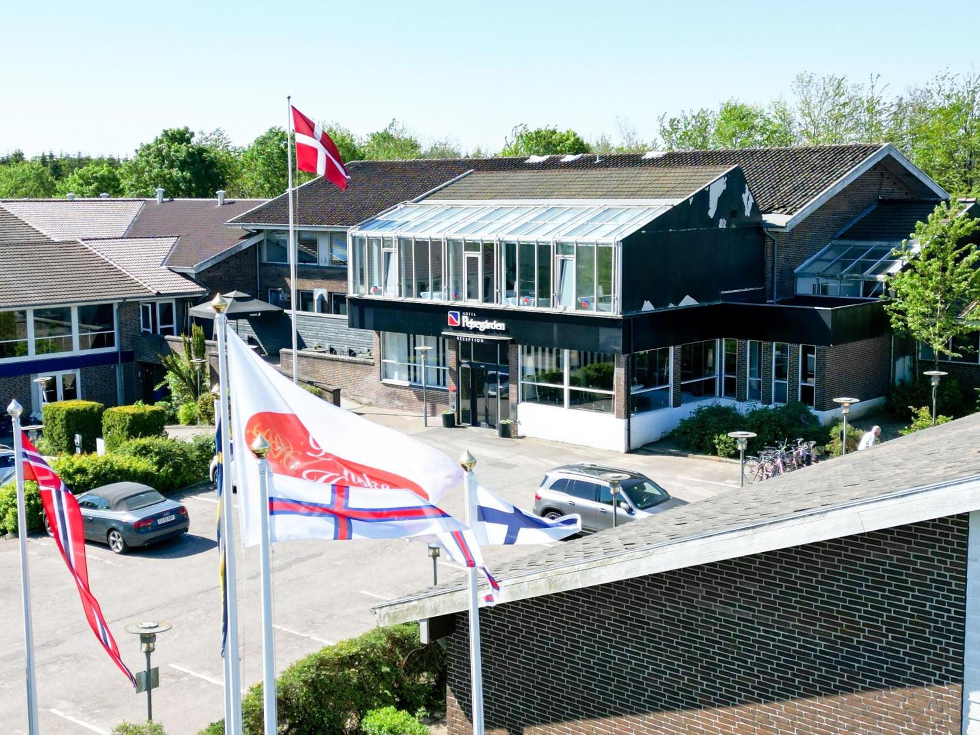 Hotel Pejsegaarden Braedstrup Bagian luar foto