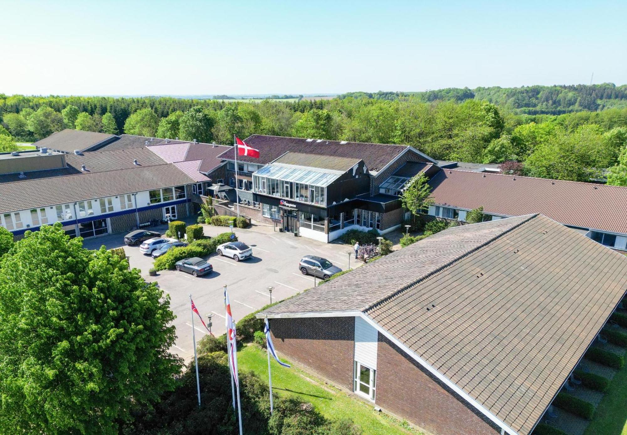 Hotel Pejsegaarden Braedstrup Bagian luar foto